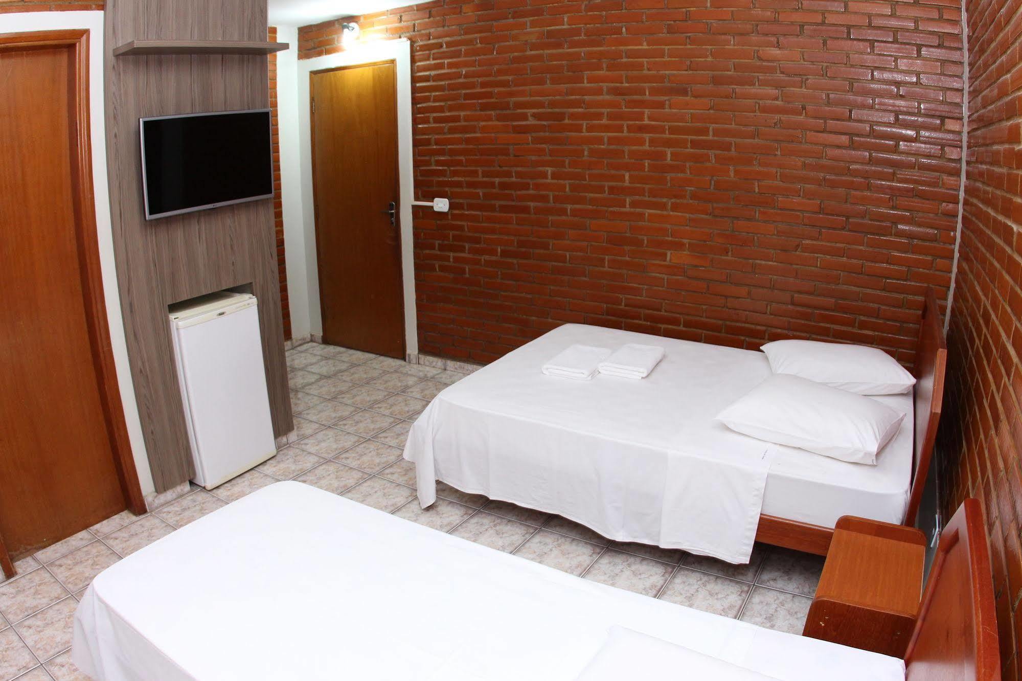 Pousada Recanto Das Caldas Caldas Novas Exterior photo